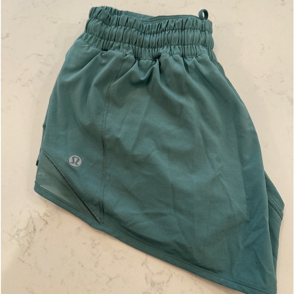 Lululemon Green Run Hotty Hot Shorts Low-rise- GREAT CONDITION